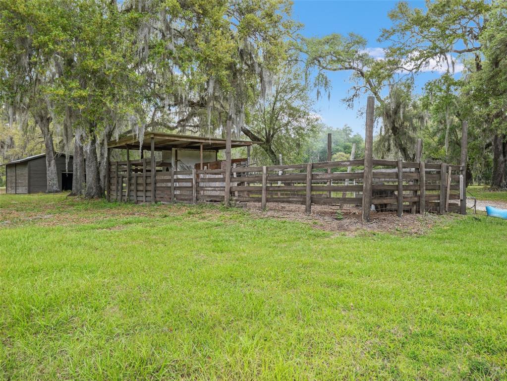 22250 Hayman Road Brooksville, FL 34602 - Photo 4 of 46