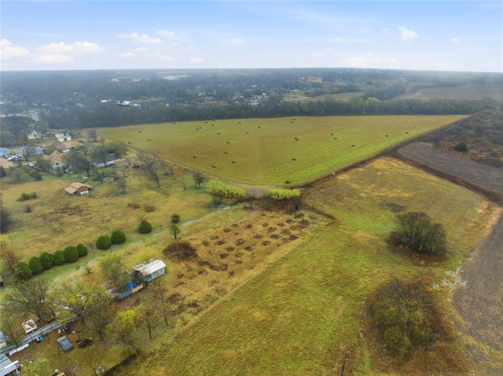 Tbd East Travis Street Italy, TX 76651 - Photo 3 of 9 a view of an ocean