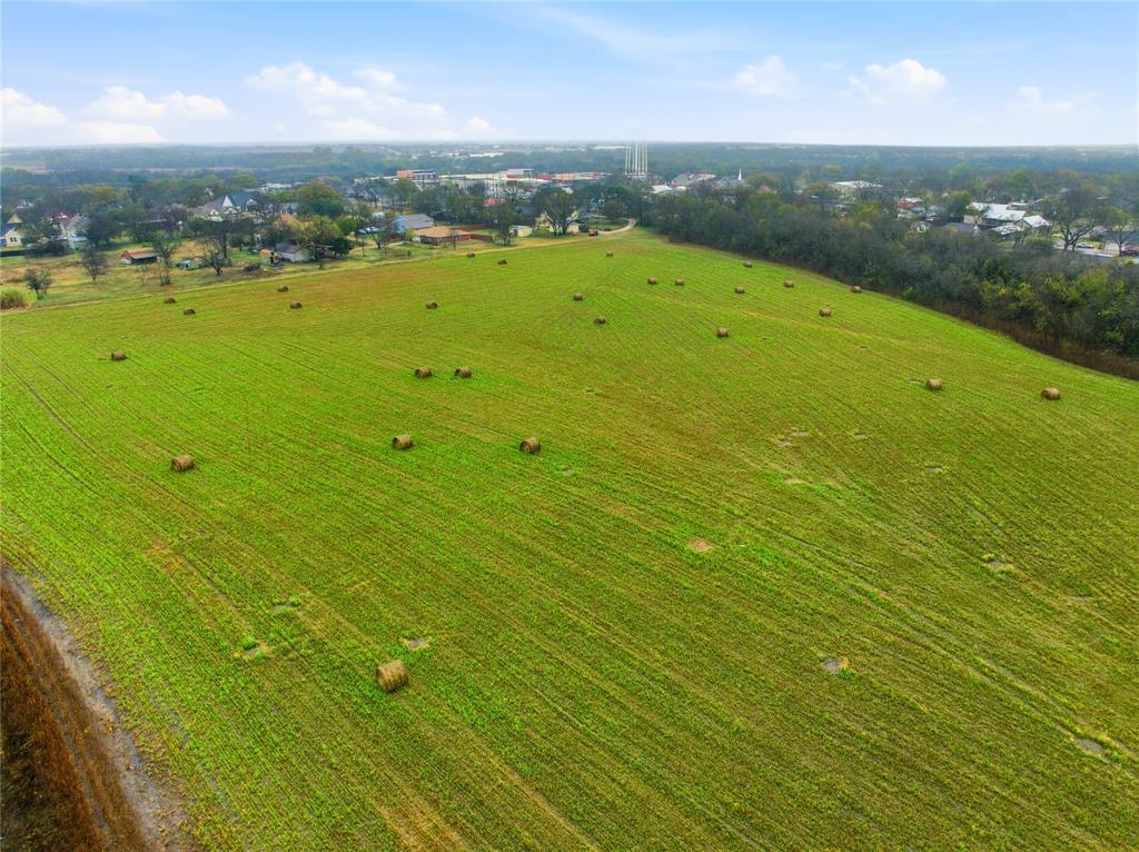 Tbd East Travis Street Italy, TX 76651 - Photo 8 of 9 a view of a large building