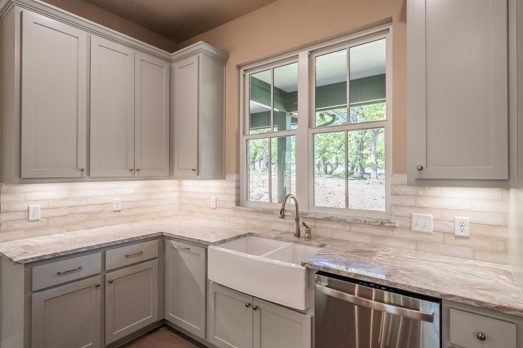 114 Ridgeline Drive Chico, TX 76431 - Photo 12 of 38