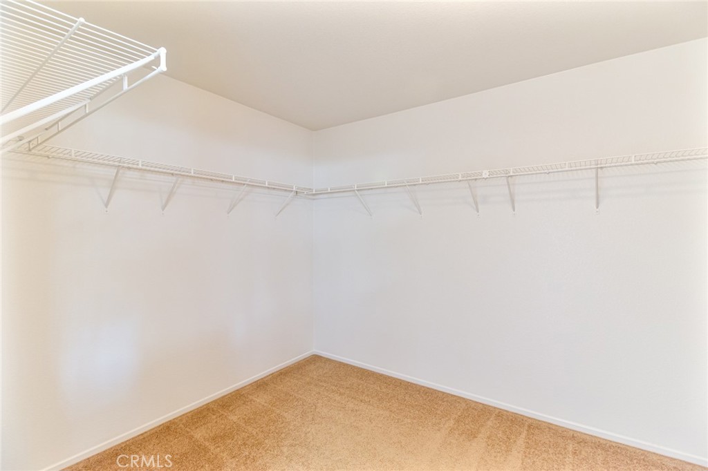 46321 Sharon Street Temecula, CA 92592 - Photo 36 of 40 a view of a room with shelf