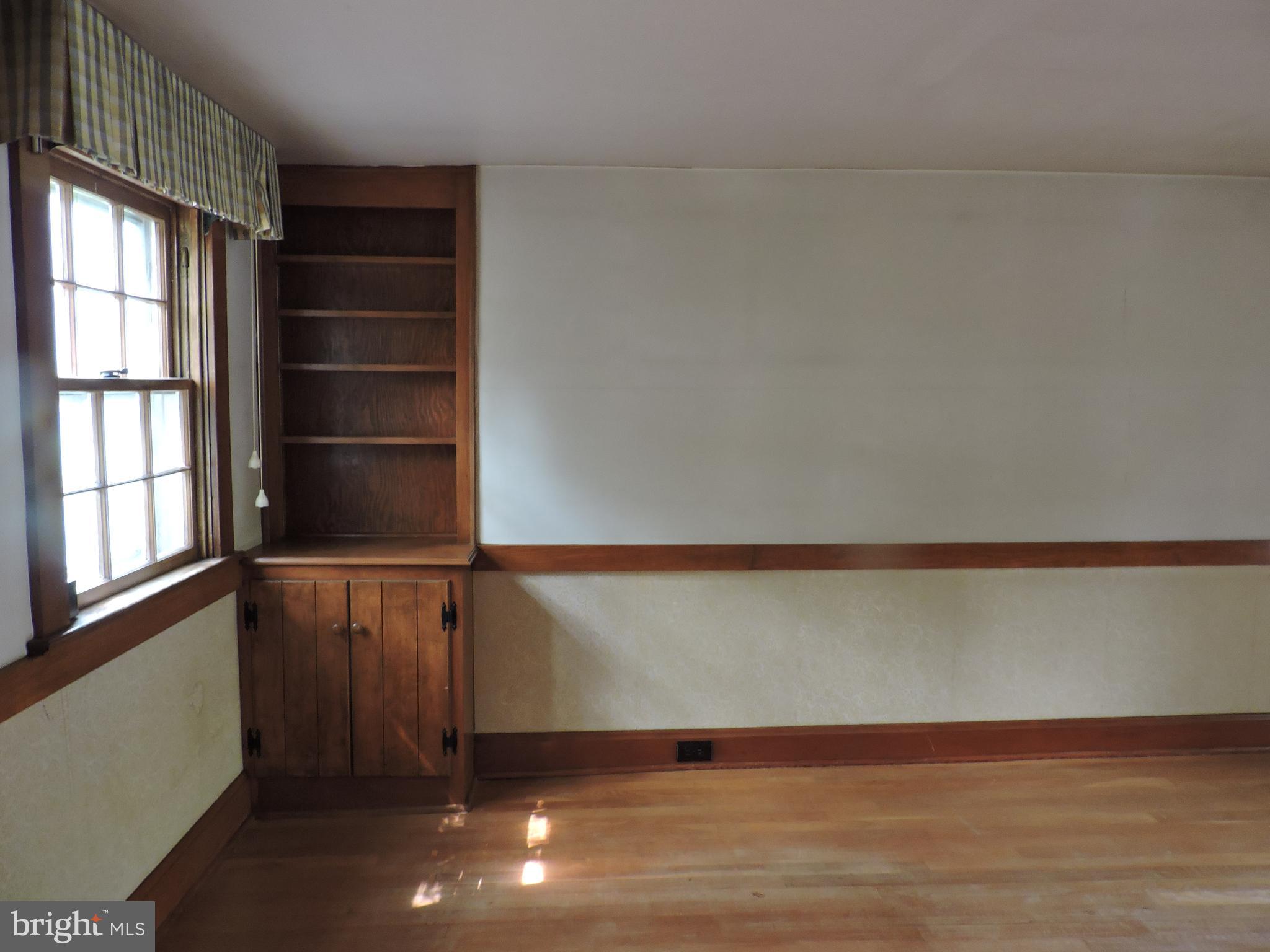 18857 Lappans Road Boonsboro, MD 21713 - Photo 22 of 41 BEDROOM W/BUILT IN SHELVING