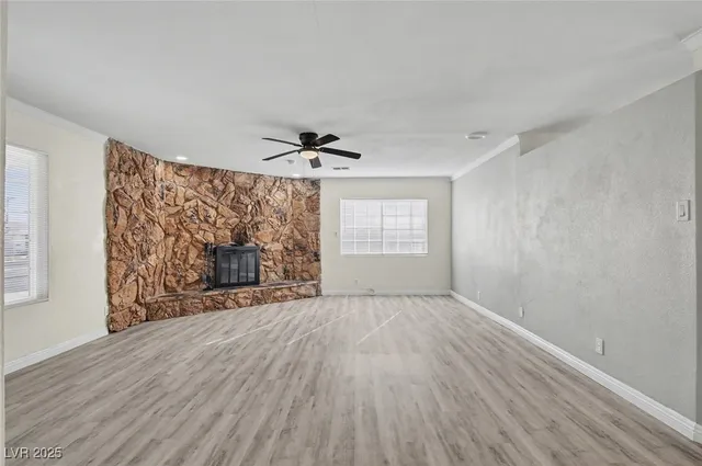 $1,940 | 313 Fox Circle, Las Vegas, NV 89107