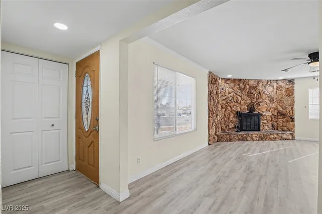 $1,940 | 313 Fox Circle, Las Vegas, NV 89107