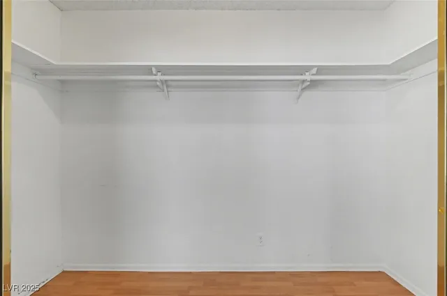 $1,940 | 313 Fox Circle, Las Vegas, NV 89107