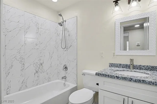 $1,940 | 313 Fox Circle, Las Vegas, NV 89107