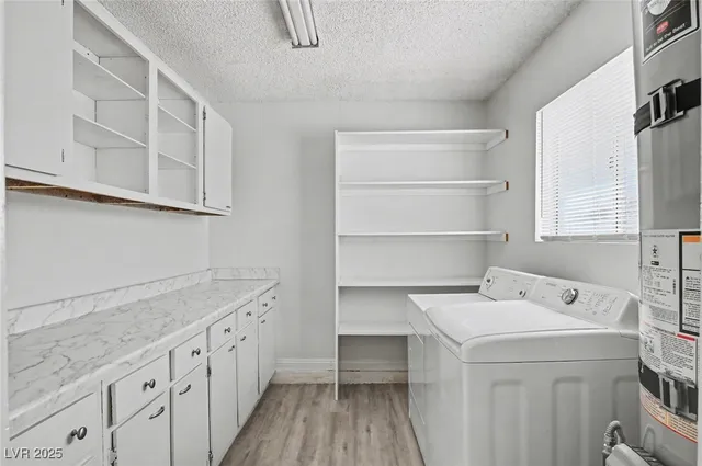 $1,940 | 313 Fox Circle, Las Vegas, NV 89107