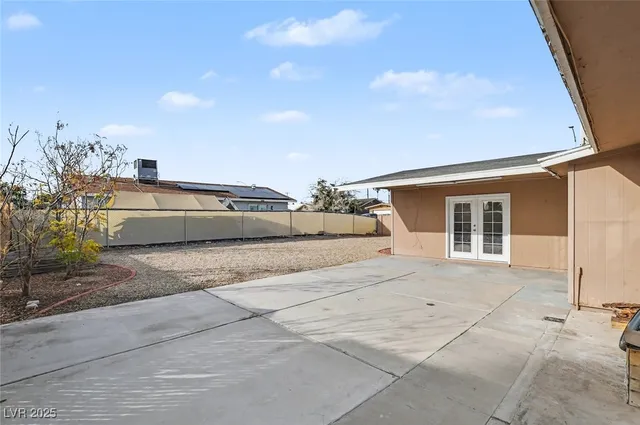 $1,940 | 313 Fox Circle, Las Vegas, NV 89107