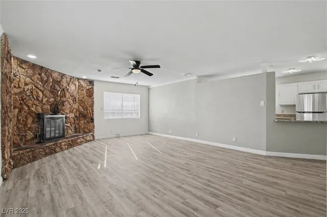 $1,940 | 313 Fox Circle, Las Vegas, NV 89107