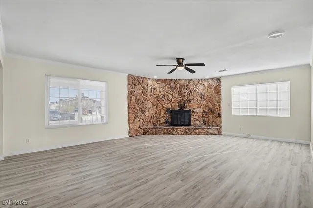 $1,940 | 313 Fox Circle, Las Vegas, NV 89107