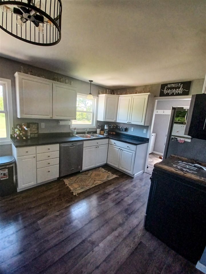 13417 Gasper Road St. Charles, MI 48655 - Photo 8 of 23 50079778-7.JPG
