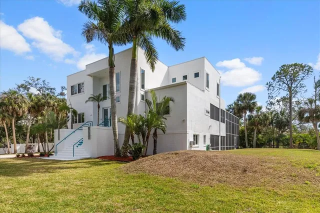 $1,325,000 | 375 Wellington Avenue, Oldsmar, FL 34677