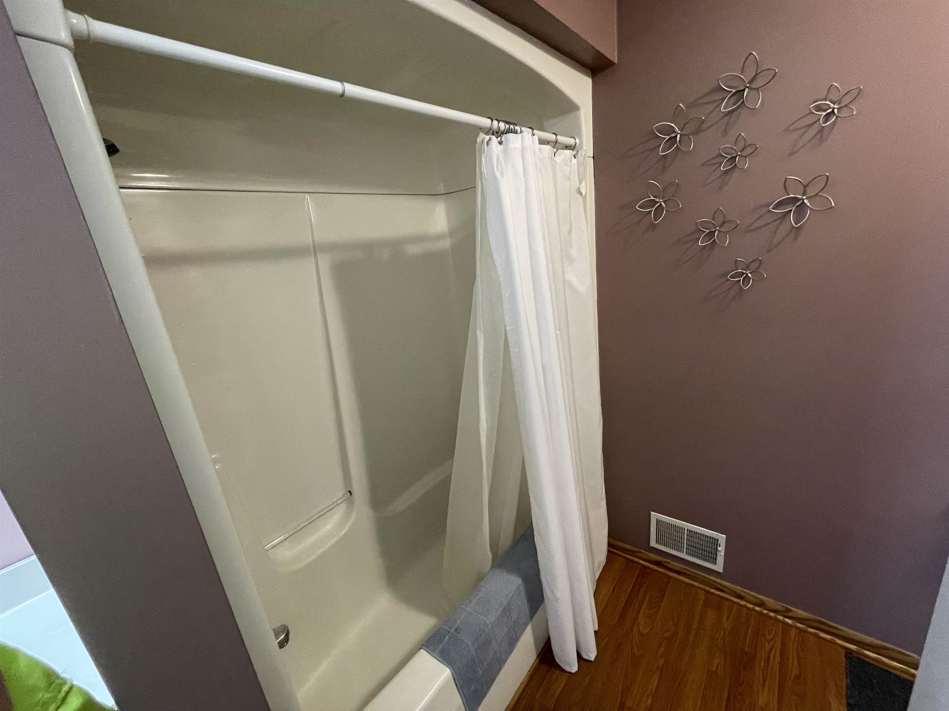 100 Tierney Road Bay City, MI 48708 - Photo 24 of 34