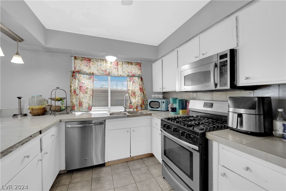 4755 East Flamingo Road Las Vegas, NV 89121 - Photo 17 of 48 Gallery Image 17