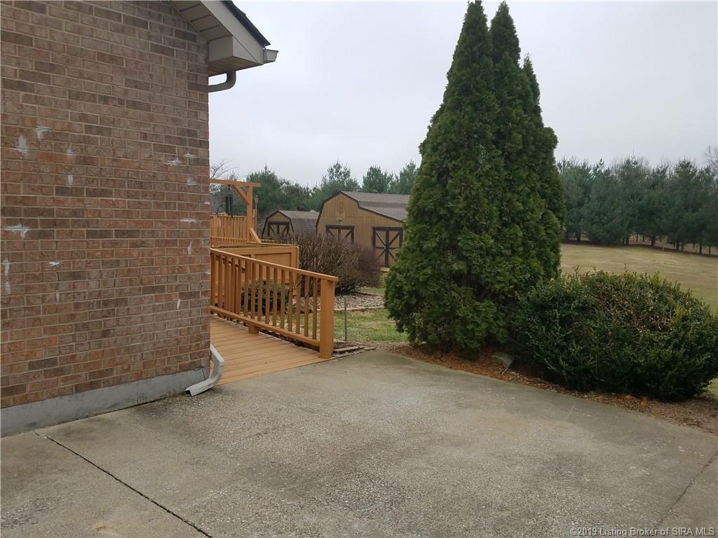 4687 Fosskuhl Road Floyds Knobs, IN 47119 - Photo 7 of 49 Gallery Image 7