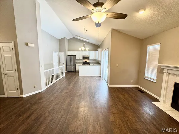 $2,600 | 9 Jason Drive, Glen Carbon, IL 62034