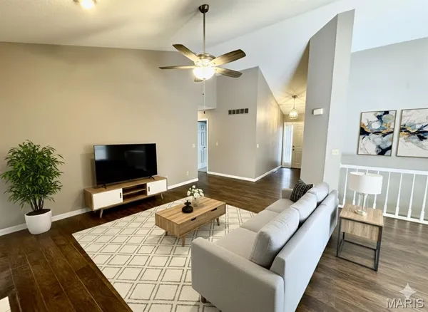 $2,600 | 9 Jason Drive, Glen Carbon, IL 62034
