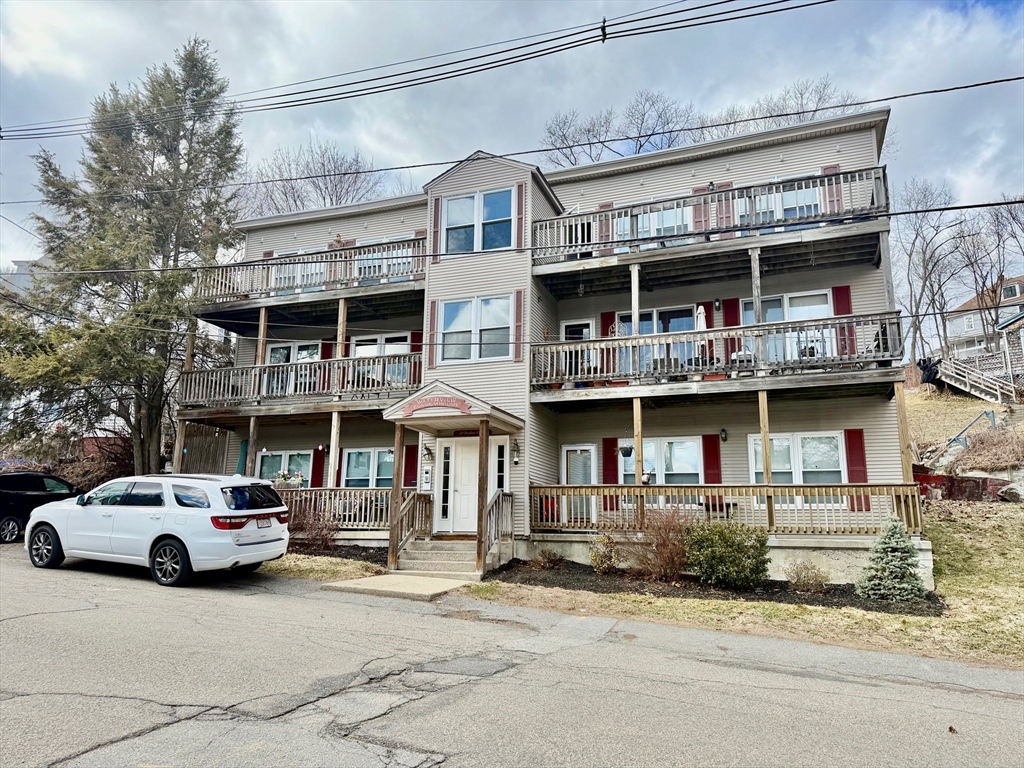 40 Nashua Street, Unit 3 Clinton, MA 01510 - Photo 1 of 16