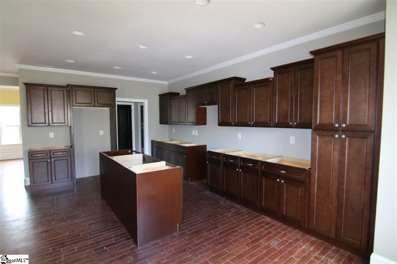 447 Risen Star Drive Boiling Springs, SC 29316 - Photo 6 of 14 Gallery Image 6