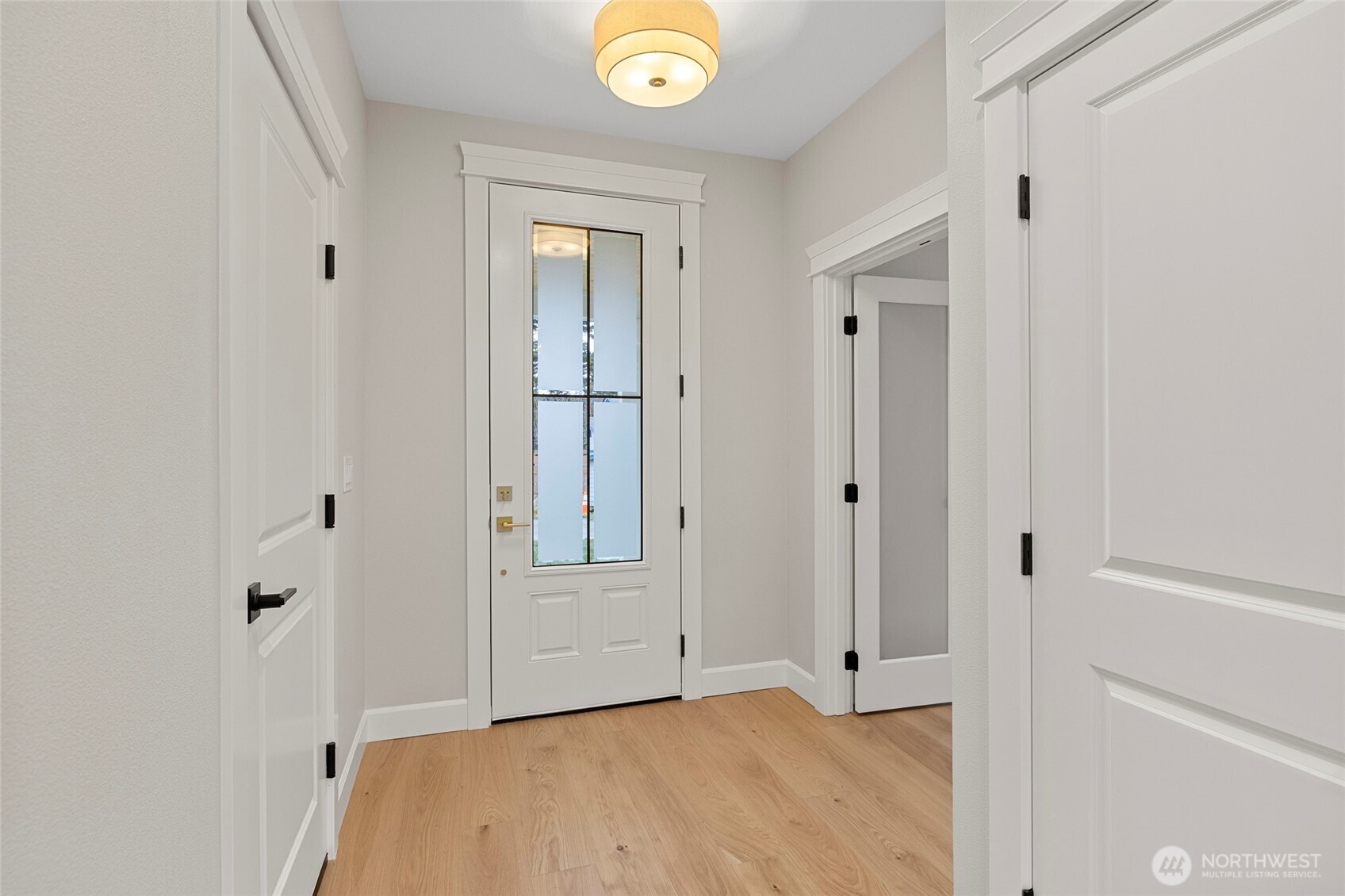 1211 King Street Anacortes, WA 98221 - Photo 6 of 40 a view of an empty room