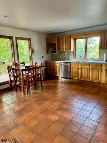 $895,000 | 27 Yacht Club Drive, Lake Hopatcong, NJ 07849