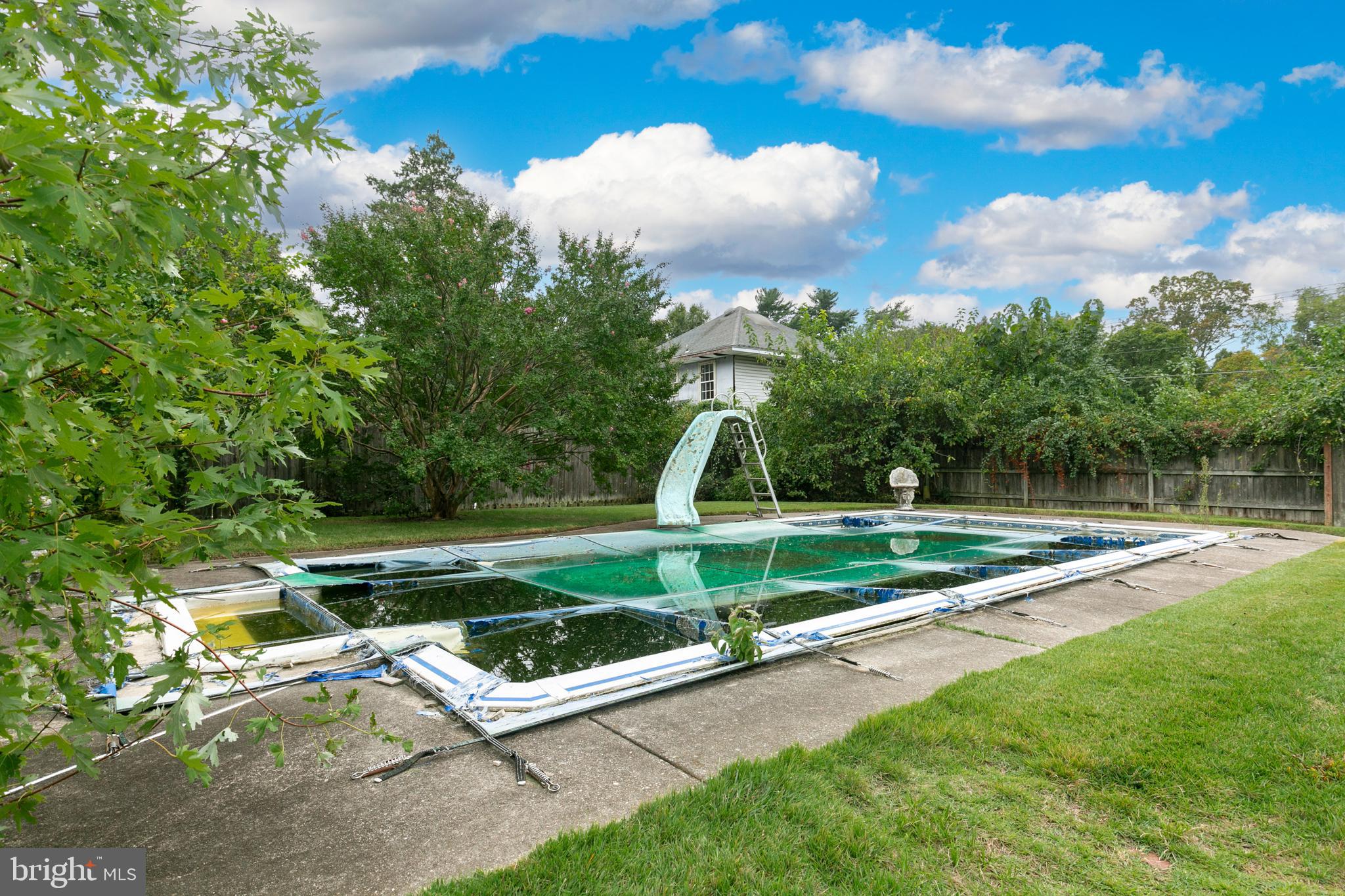 111 Lumberton Road Hainesport, NJ 08036 - Photo 34 of 38 Vinyl Inground Pool