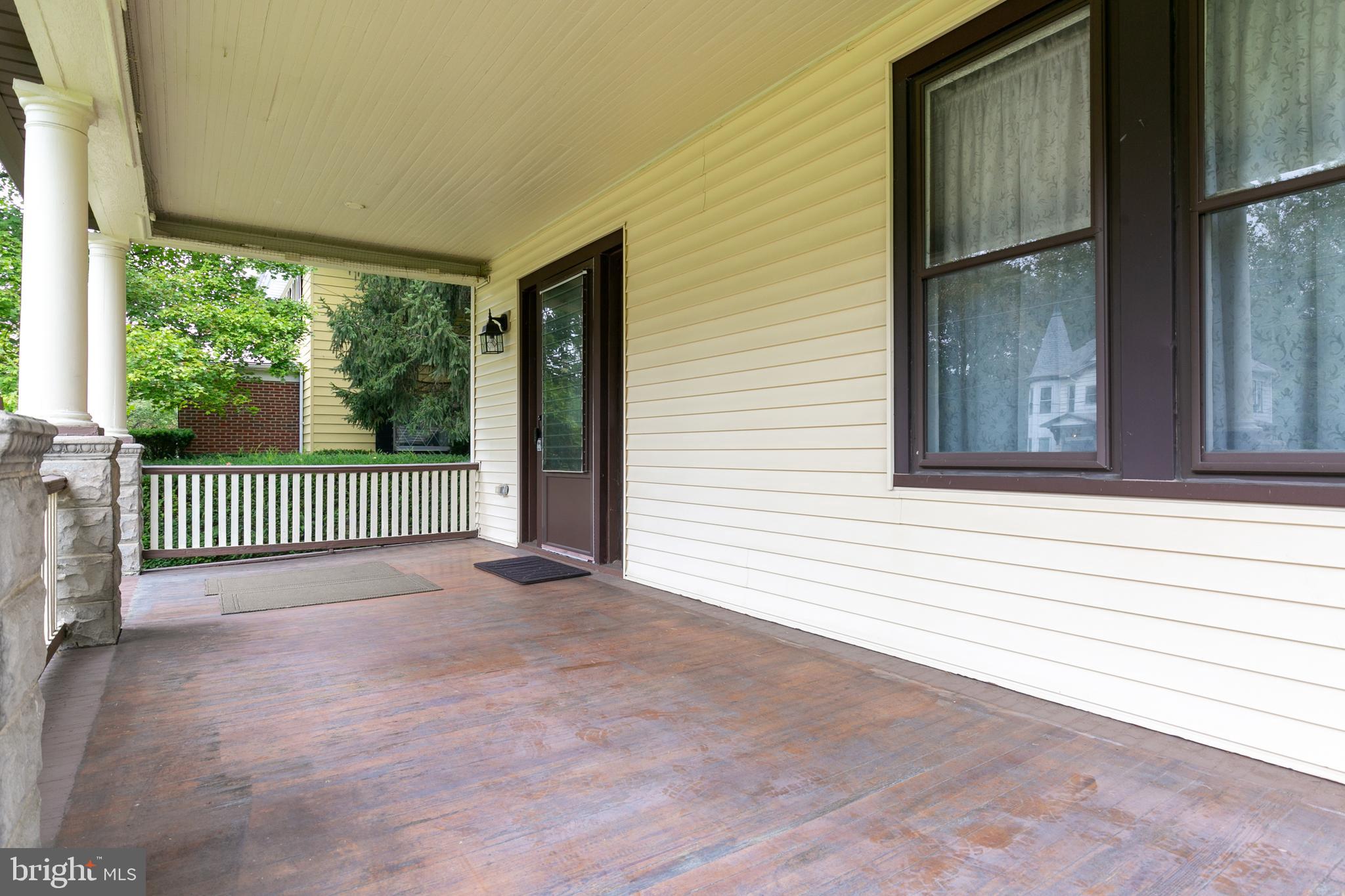 111 Lumberton Road Hainesport, NJ 08036 - Photo 4 of 38 Look at those wood floors!