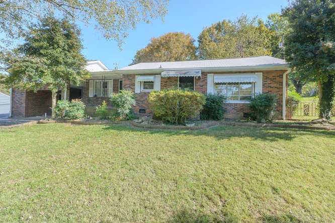 8004 Harmon Road Powell, TN 37849 - Photo 1 of 32 8004 Harmon Rd Powell TN 37849-small-001