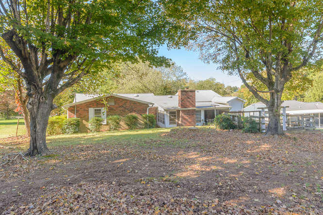8004 Harmon Road Powell, TN 37849 - Photo 27 of 32 8004 Harmon Rd Powell TN 37849-small-027