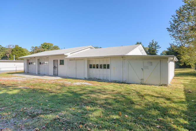 8004 Harmon Road Powell, TN 37849 - Photo 29 of 32 8004 Harmon Rd Powell TN 37849-small-029
