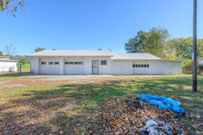 8004 Harmon Road Powell, TN 37849 - Photo 30 of 32 8004 Harmon Rd Powell TN 37849-small-030