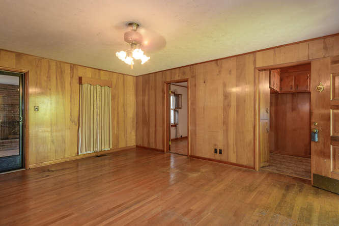 8004 Harmon Road Powell, TN 37849 - Photo 7 of 32 8004 Harmon Rd Powell TN 37849-small-007
