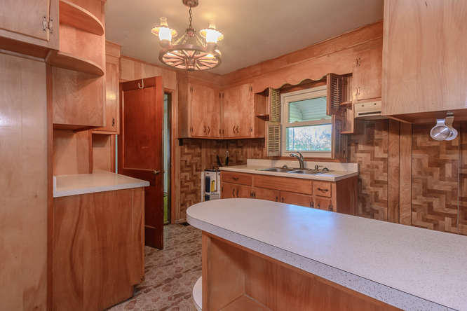 8004 Harmon Road Powell, TN 37849 - Photo 10 of 32 8004 Harmon Rd Powell TN 37849-small-010