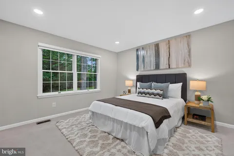 $925,000 | 2270 Glenmore Terrace, Rockville, MD 20850