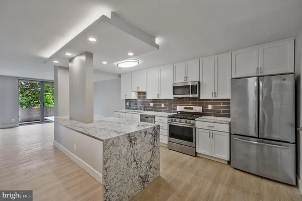 $4,200 | 5101 River Road, Unit 618, Bethesda, MD 20816