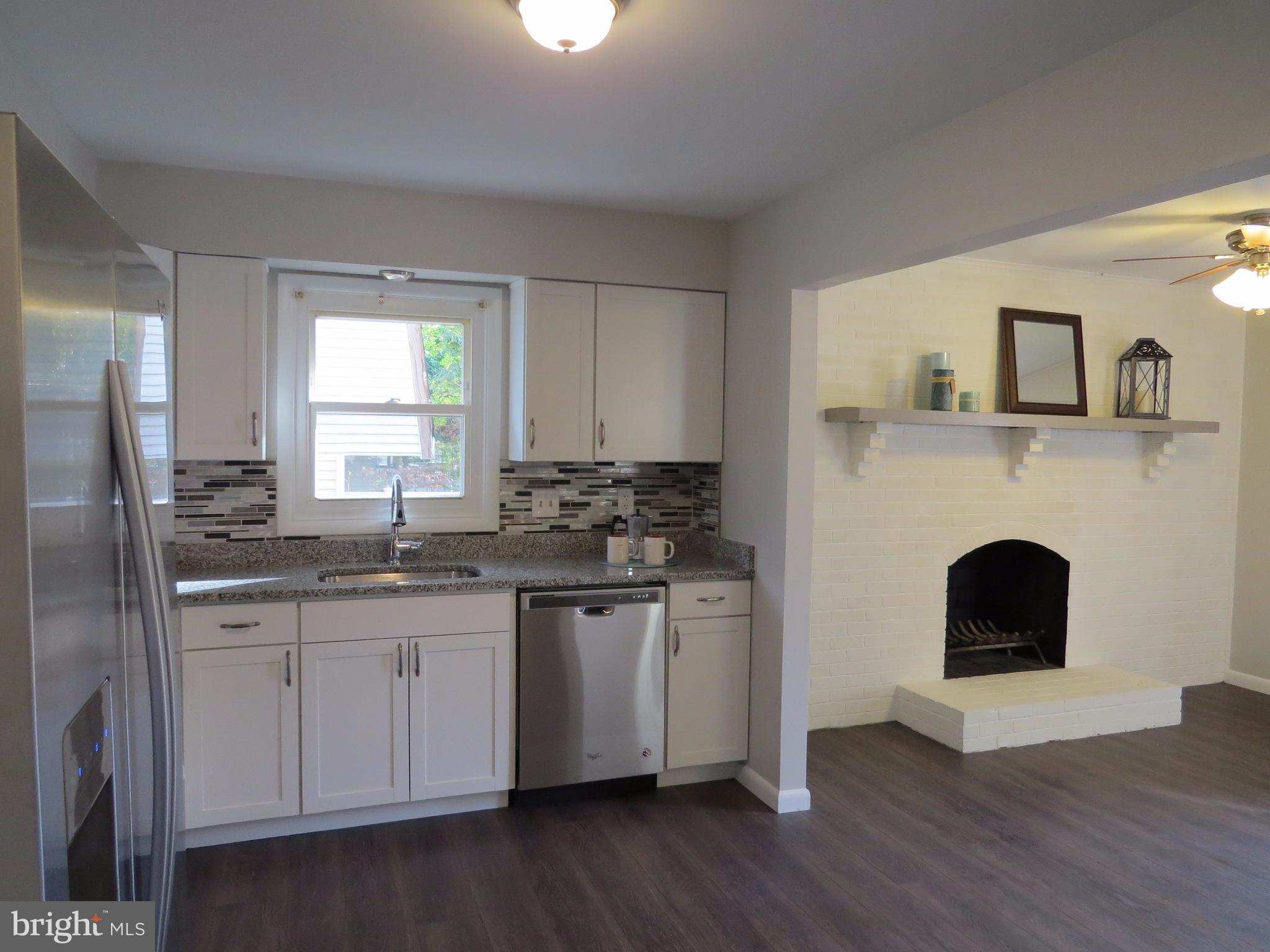 1913 Ridgeville Road Edgewater, MD 21037 - Photo 3 of 26 Kitchen