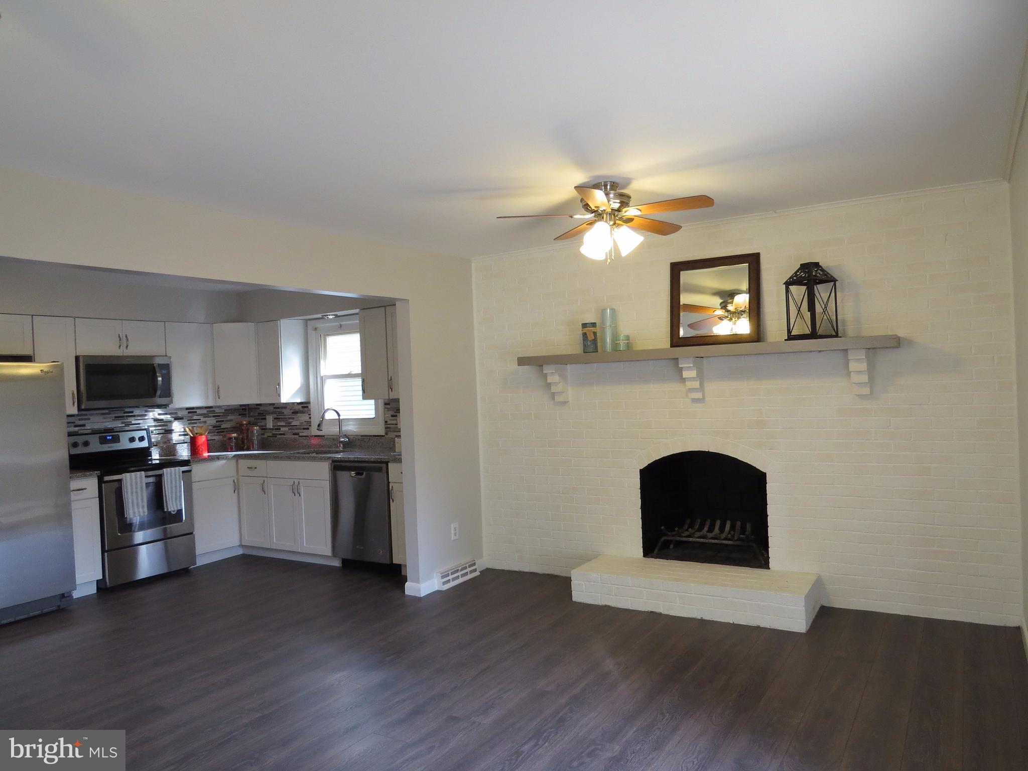 1913 Ridgeville Road Edgewater, MD 21037 - Photo 4 of 26 Dining Room