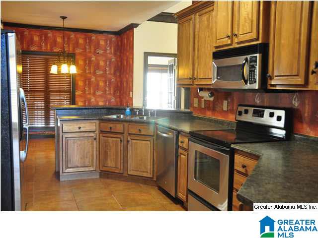 1041 Stoneykirk Road Pelham, AL 35124 - Photo 4 of 23