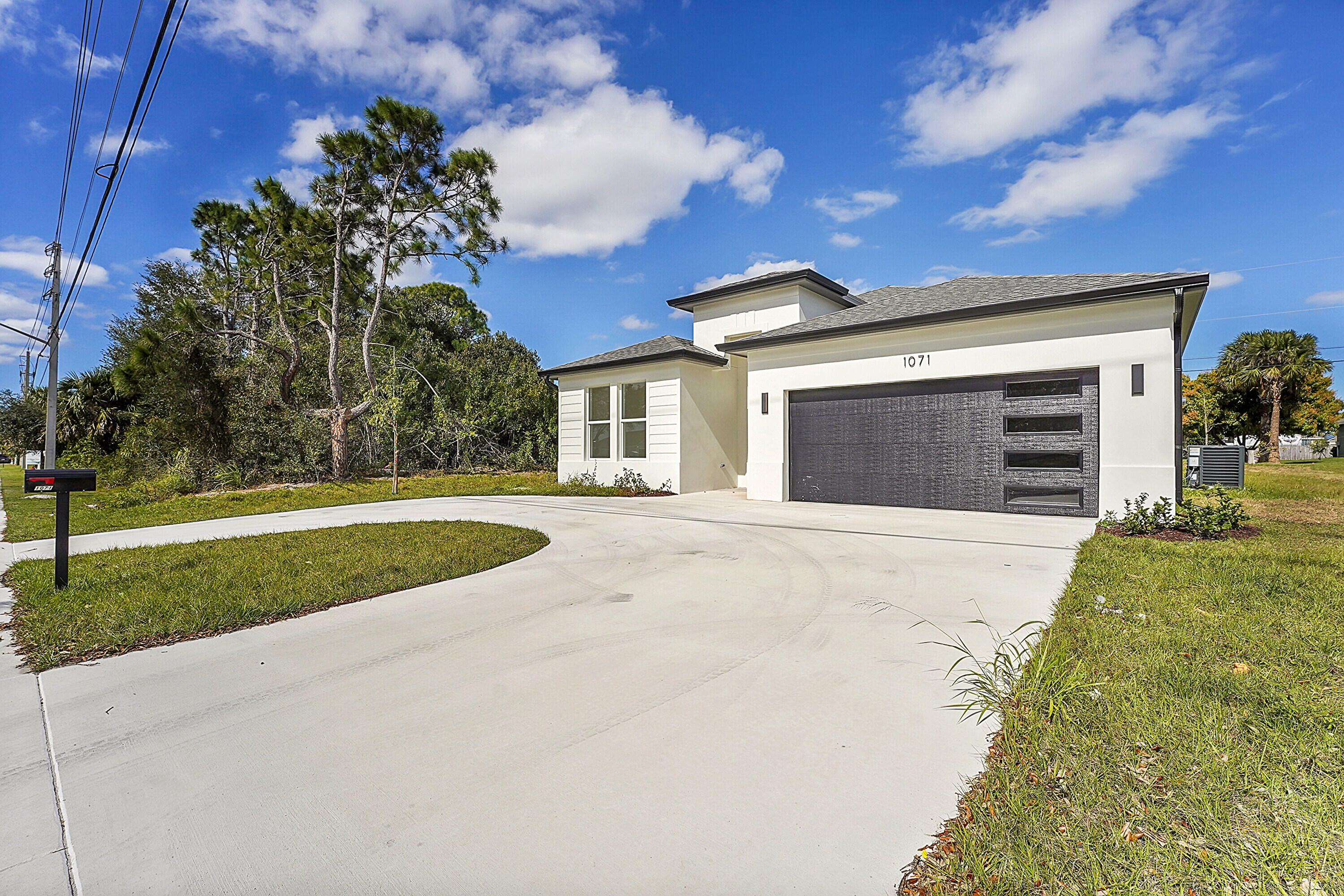 1071 Southwest Becker Road Port St. Lucie, FL 34953 - Photo 3 of 53 03_1 (3)