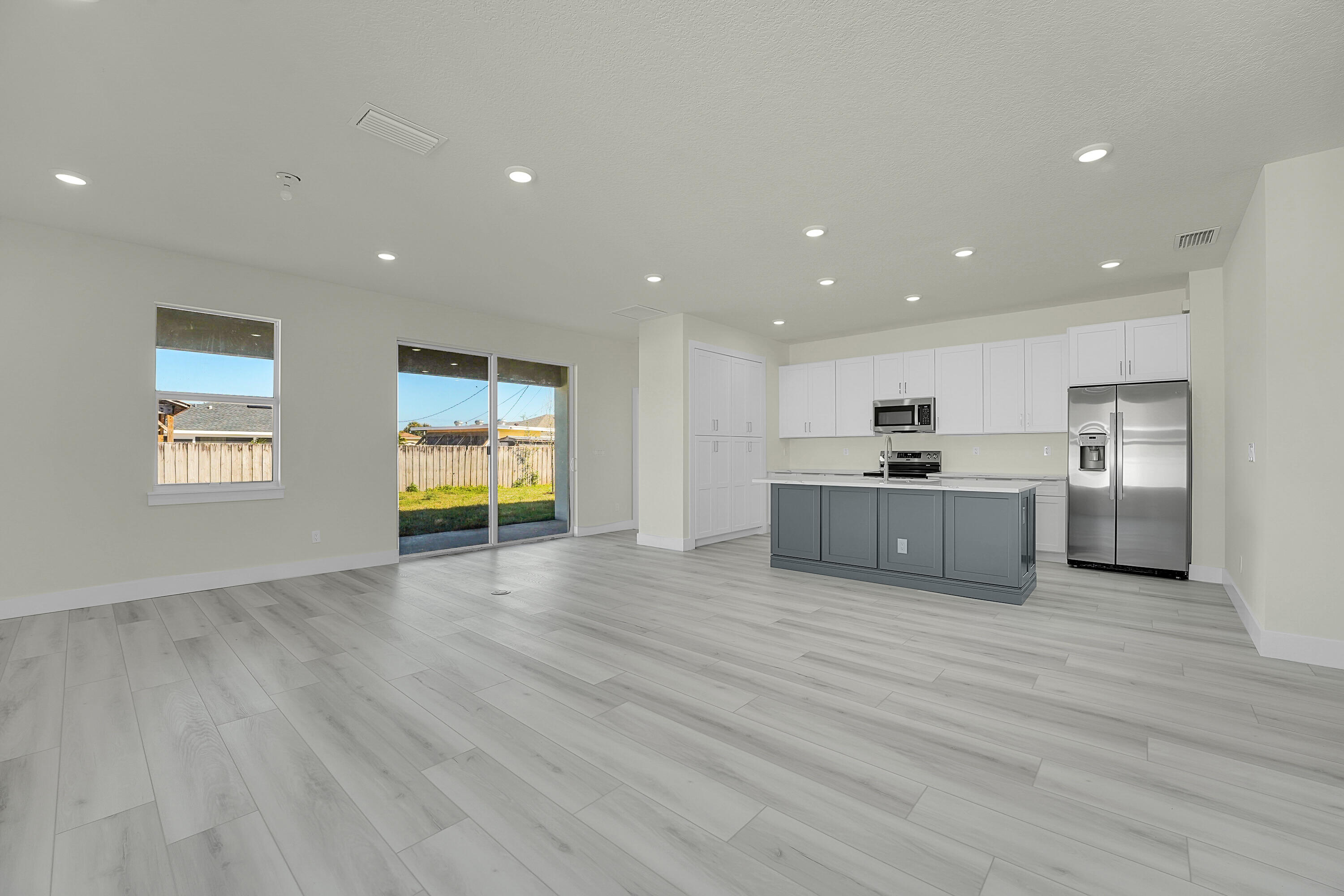 1071 Southwest Becker Road Port St. Lucie, FL 34953 - Photo 8 of 53 08_04_1 (7)
