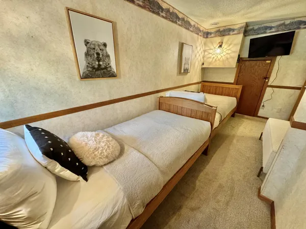 $425,000 | 511 Moose Mountain Drive, Lutsen, MN 55612