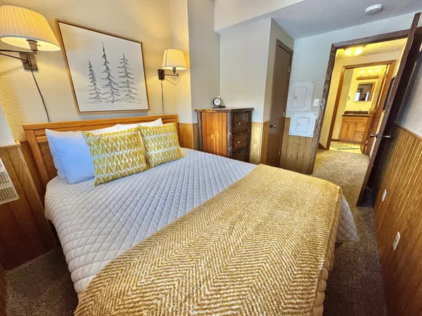 $425,000 | 511 Moose Mountain Drive, Lutsen, MN 55612