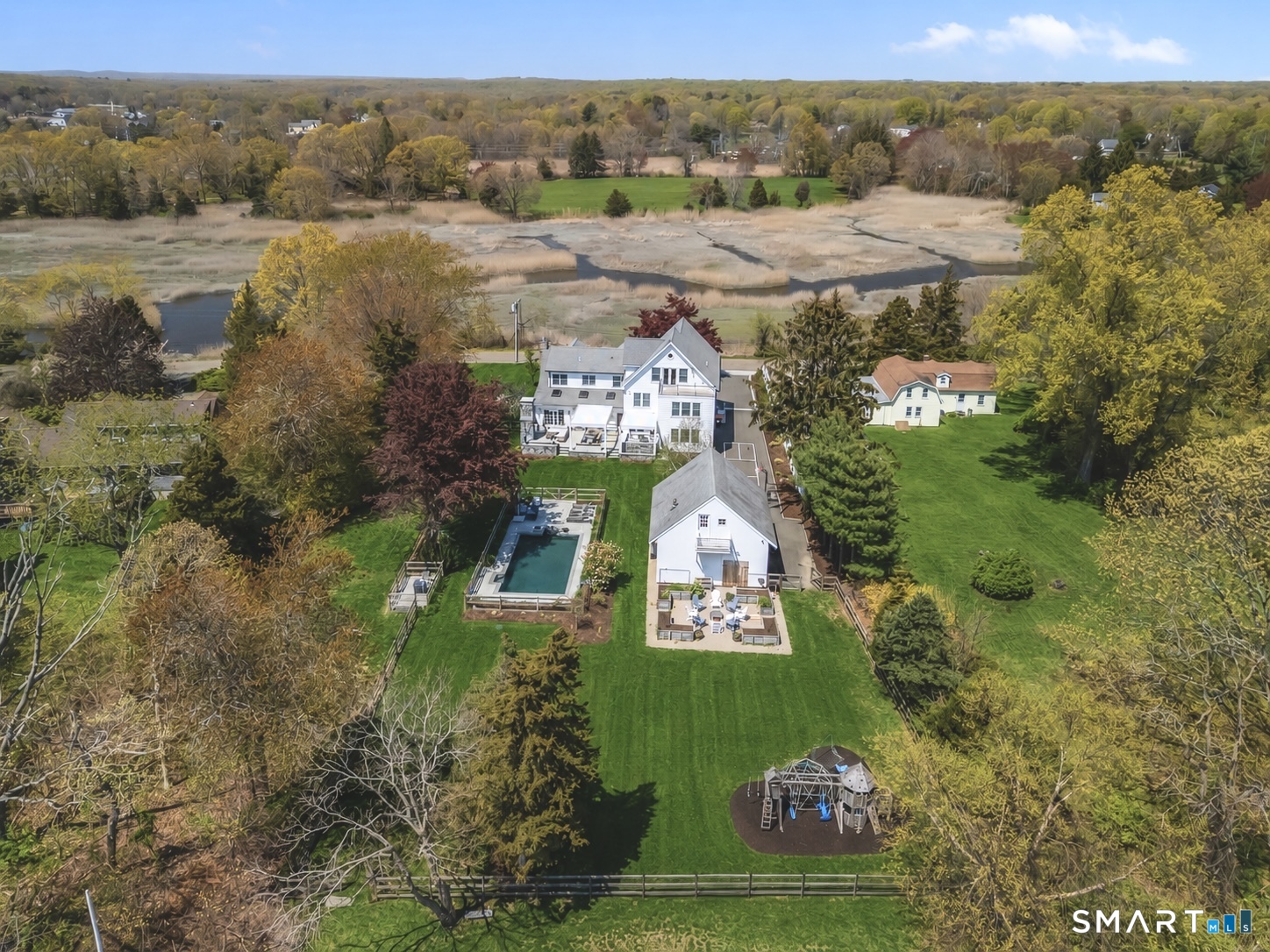 85 Garnet Park Road Madison, CT 06443 - Photo 38 of 40