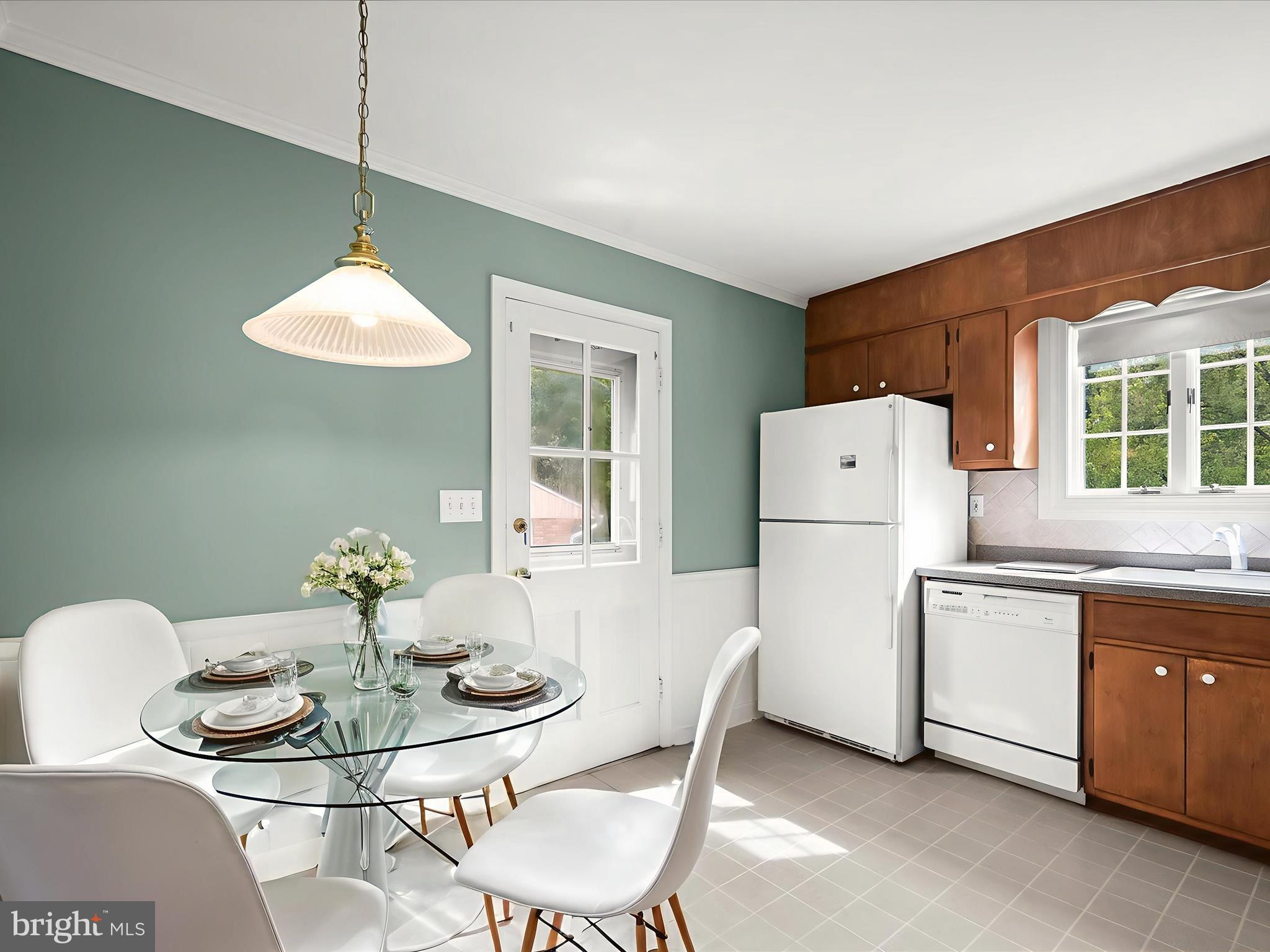 109 Hillside Road Baltimore, MD 21228 - Photo 4 of 78 Virtually Staged