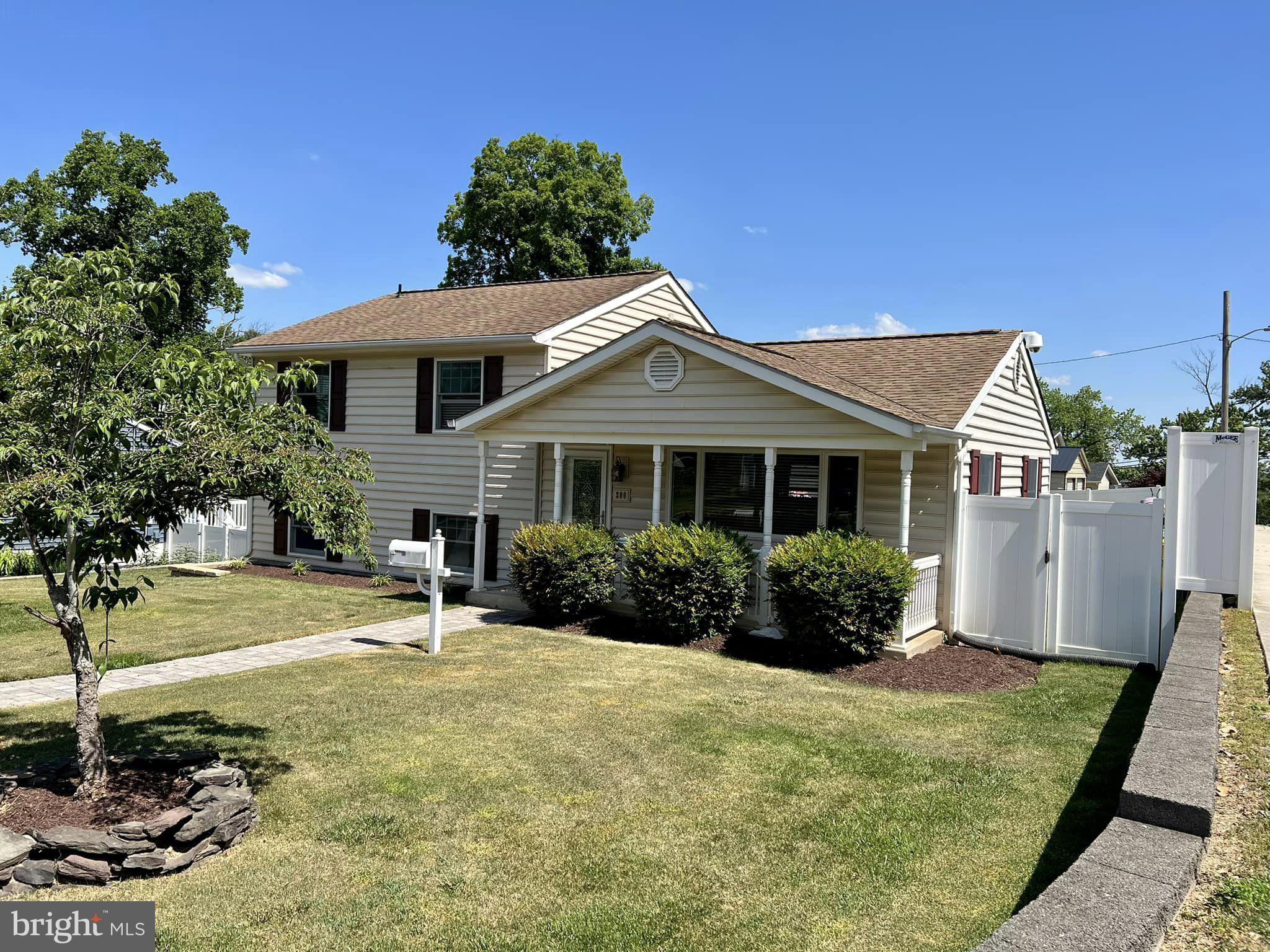 200 Mountain Road Linthicum Heights, MD 21090 - Photo 3 of 66