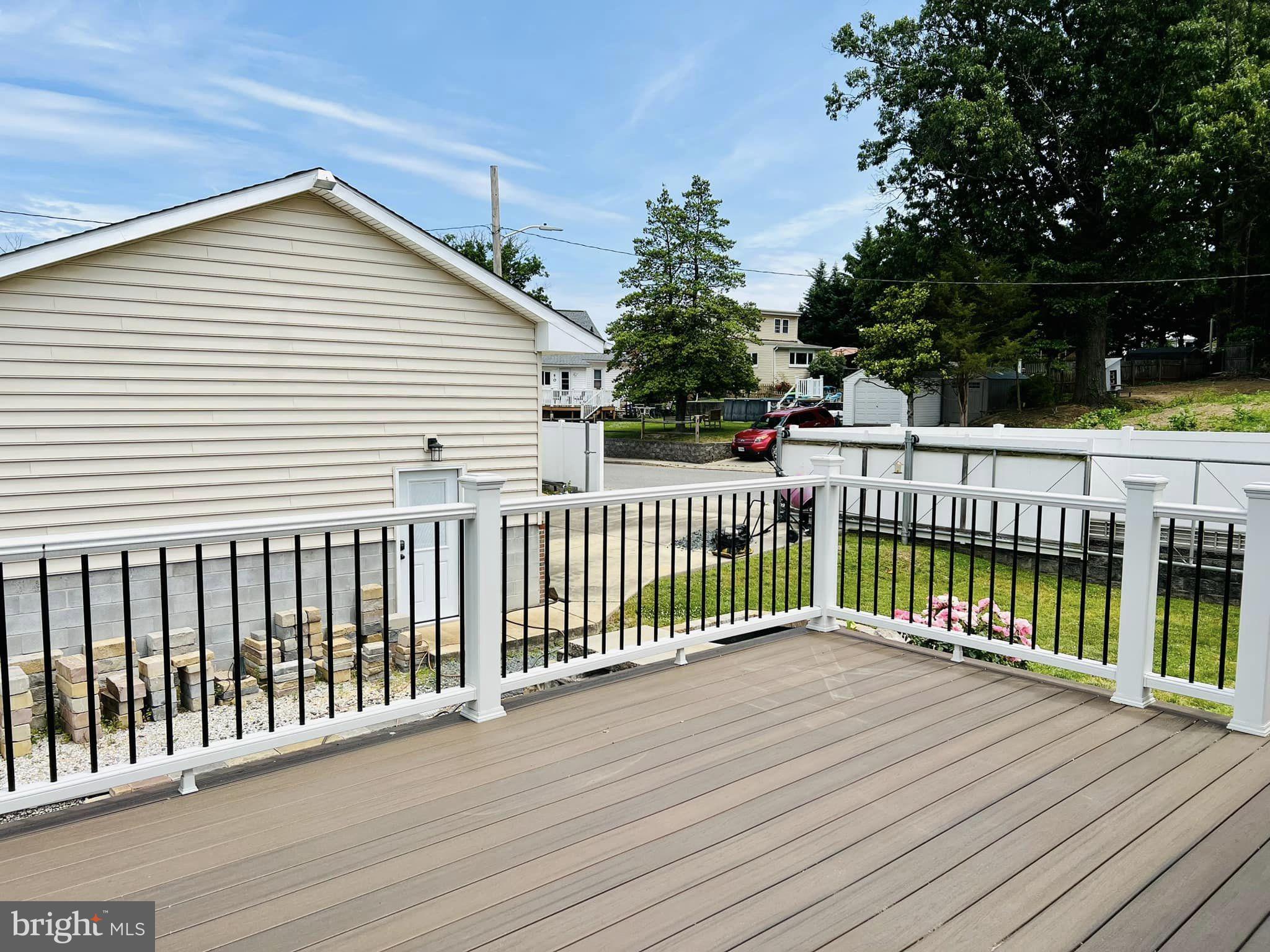 200 Mountain Road Linthicum Heights, MD 21090 - Photo 45 of 66 NEW 12X16 Trex deck