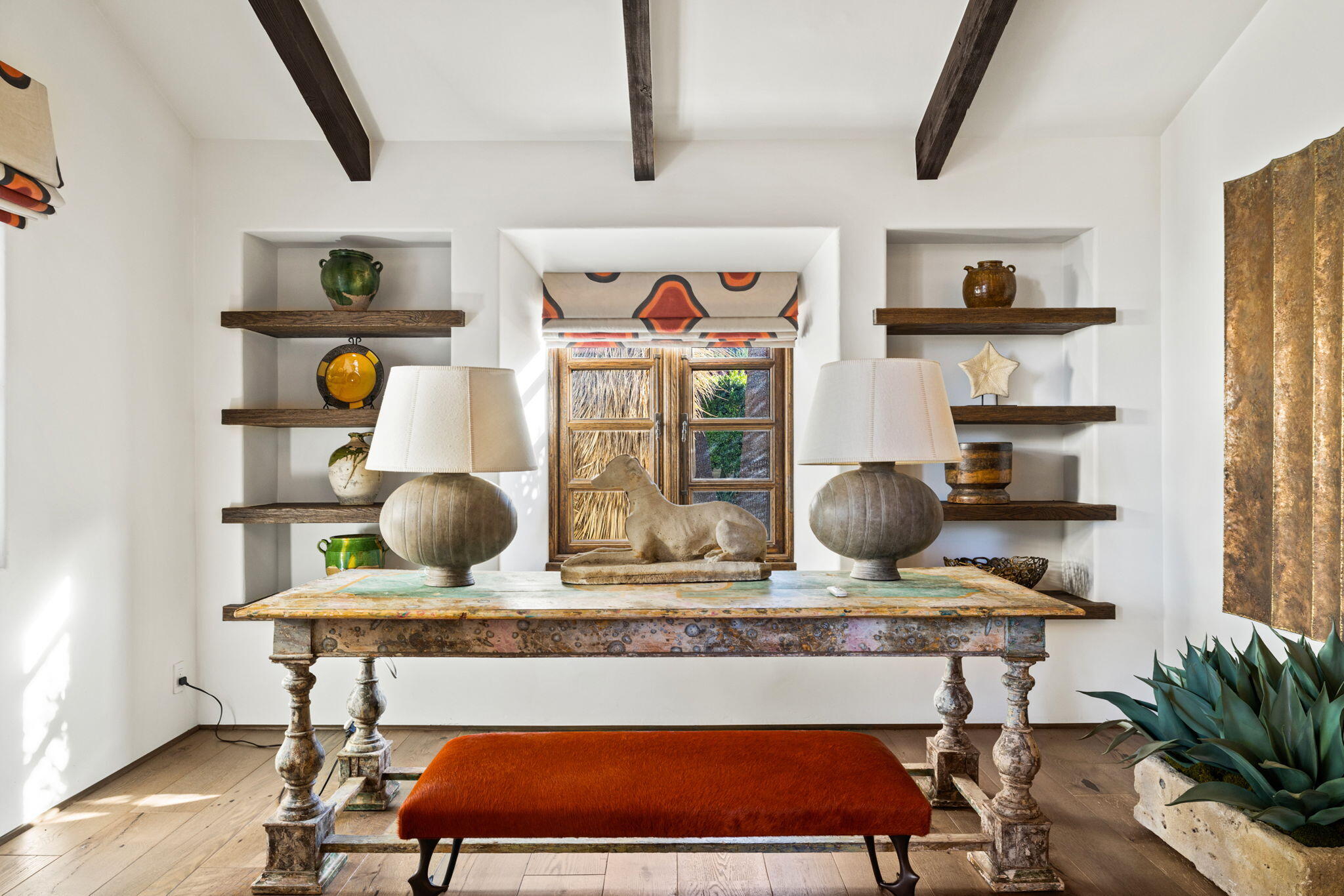 535 North Belardo Road Palm Springs, CA 92262 - Photo 7 of 45 a room with furniture and painting on wall
