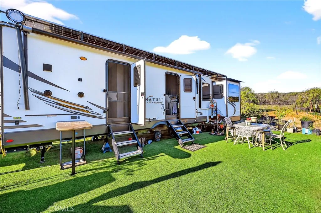 38950 Hoss Temecula, CA 92592 - Photo 15 of 40