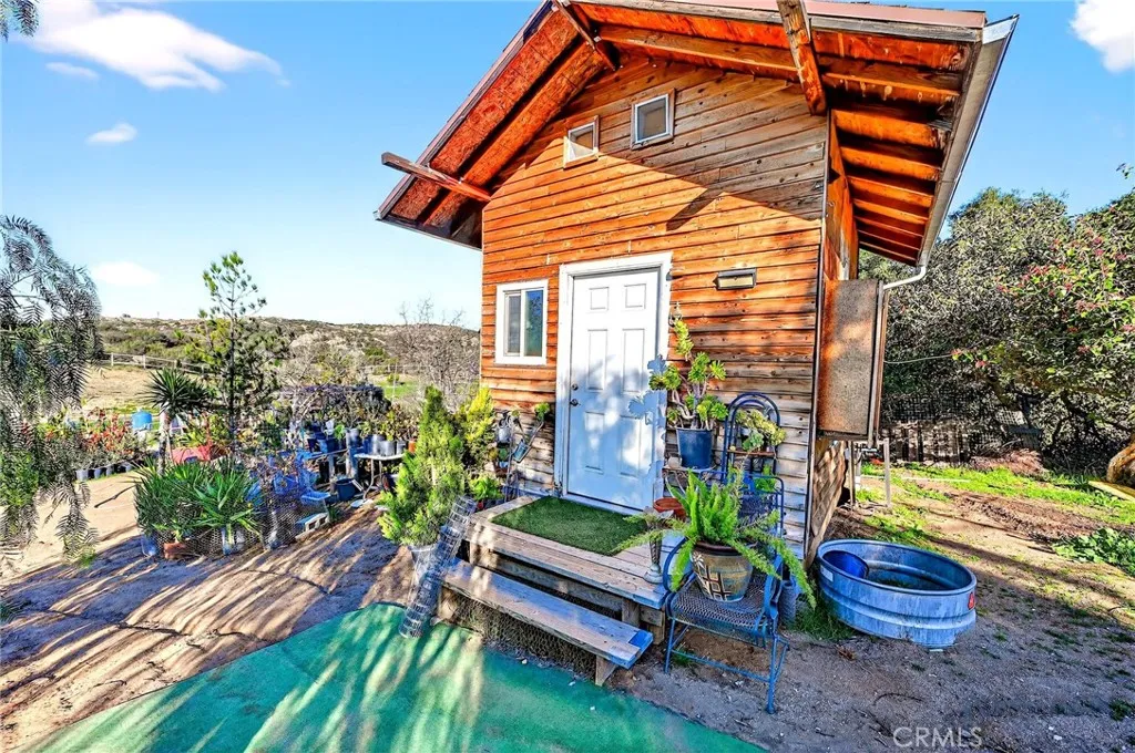 38950 Hoss Temecula, CA 92592 - Photo 21 of 40