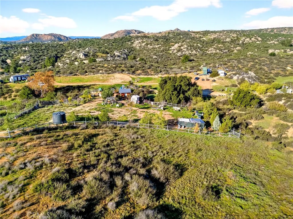 38950 Hoss Temecula, CA 92592 - Photo 25 of 40